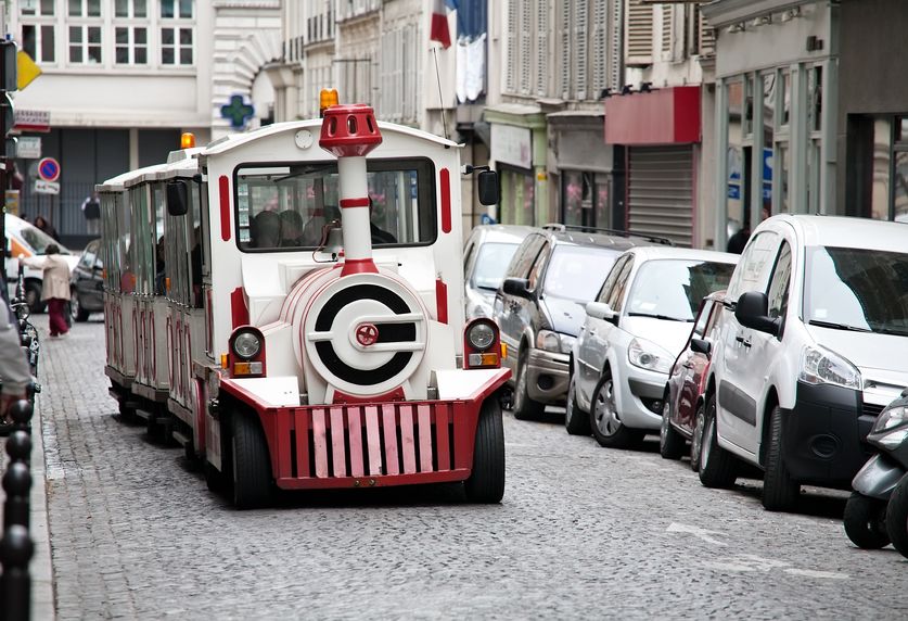 Különleges megoldás a nagy napon? Kisvonatbérlés esküvőre!